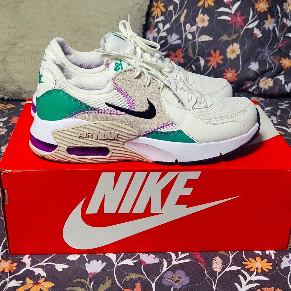 Nike shoes